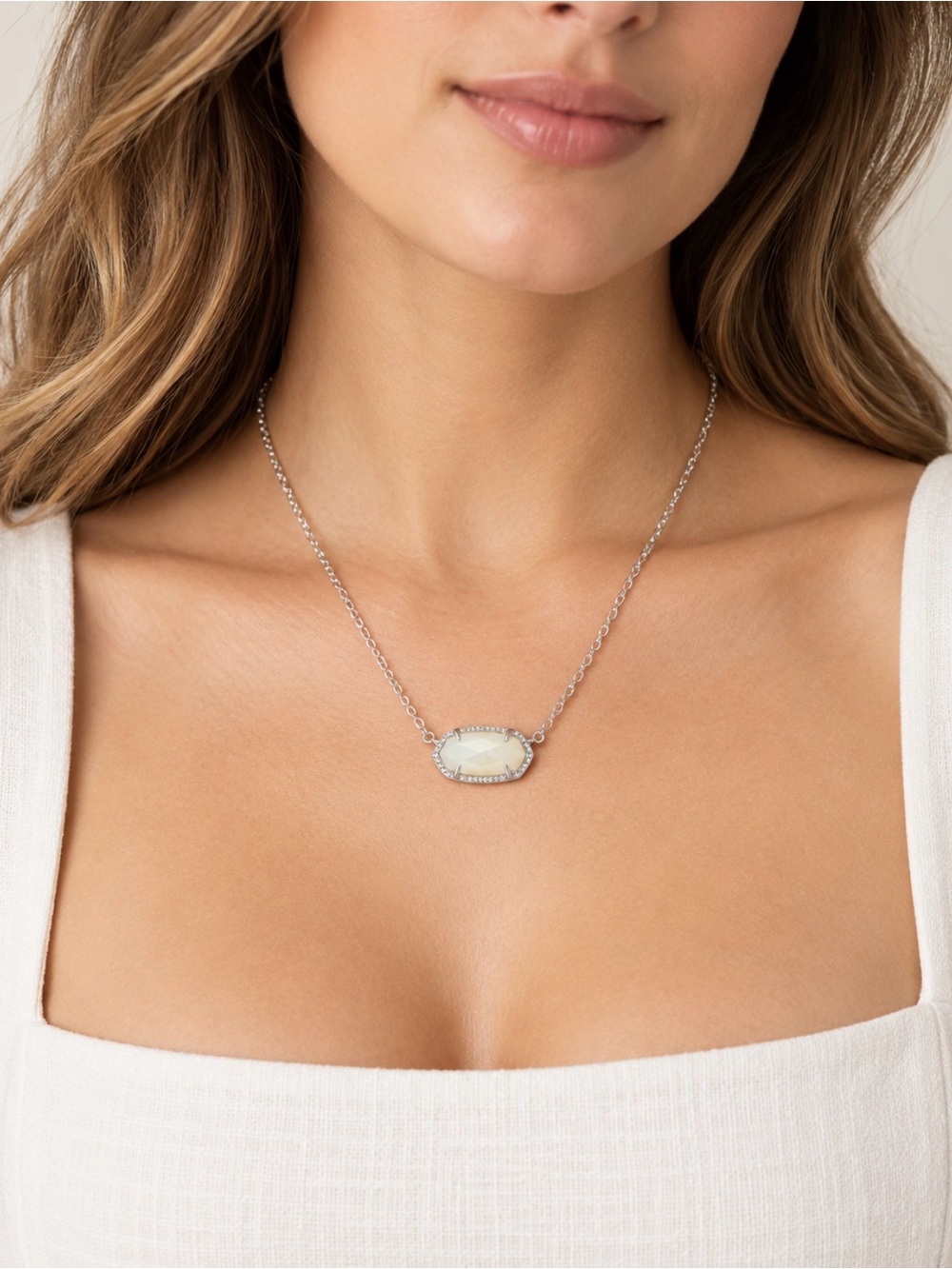 Kendra Scott Ivory Iridescent Oval Pendant Necklace Silver Tone Adjustable Chain